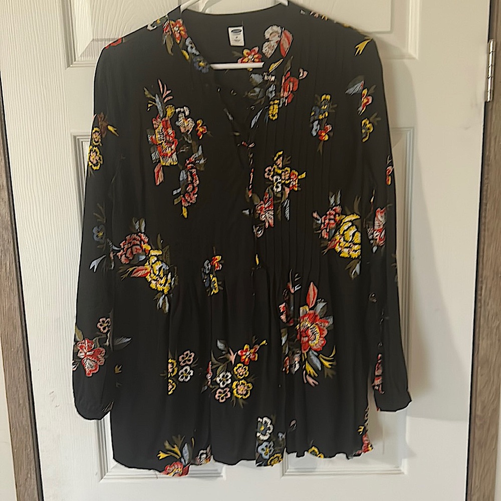 Old Navy shirt